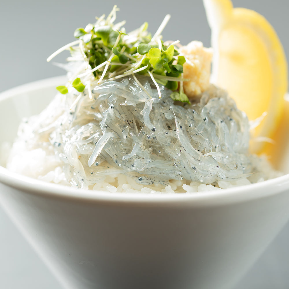 
                  
                    朝獲れ生しらす100g(x5個入)【冷凍】
                  
                